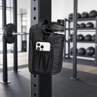 Bolso magnetico ANCLA anclado a un rack de gimnasio